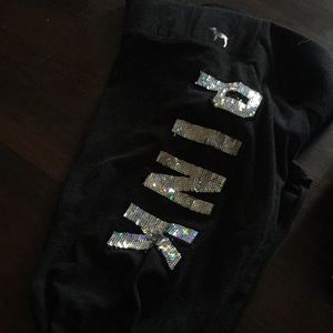 Pink leggings🖤💛